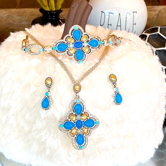 🛍Treat Yourself 🛍️ You Deserve it ✨🥂✨ - Picture 13 of 17